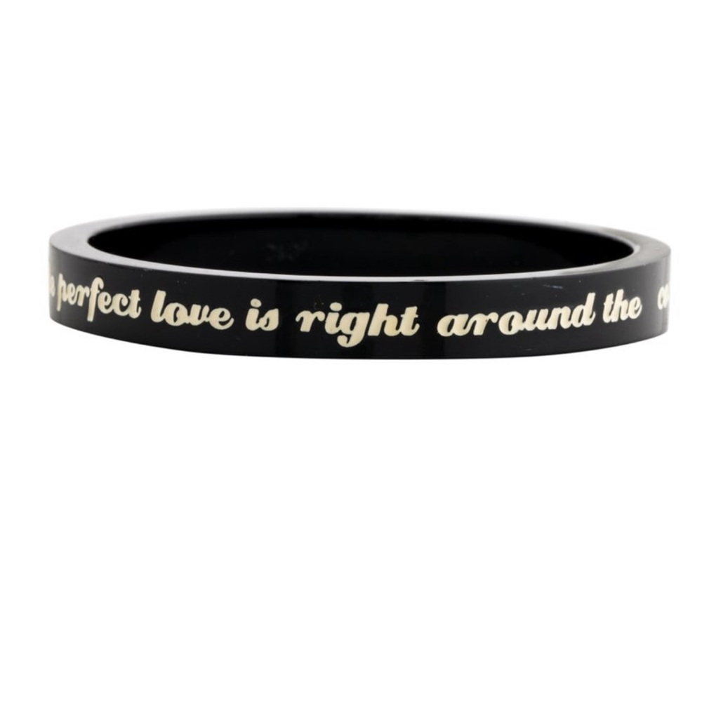 Dolce&Gabbana bracelet Includes Box